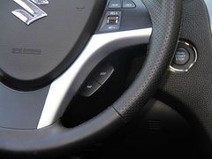 2010款 2.4 CVT 兩驅(qū)豪華型