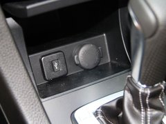 2010款 2.4 CVT 兩驅(qū)豪華型