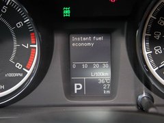 2010款 2.4 CVT 兩驅(qū)豪華型