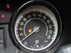 2010款 2.4 CVT 兩驅(qū)豪華型
