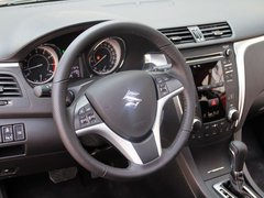 2010款 2.4 CVT 两驱豪华型