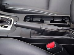 2010款 2.4 CVT 两驱豪华型
