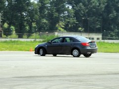 2010款 2.4 CVT 两驱豪华型