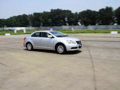 2010款 2.4 CVT 两驱豪华型