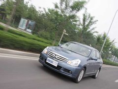 2010款 2.4 CVT 两驱豪华型