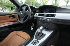 2010款 325i 2.5L 时尚型