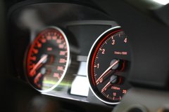 2010款 325i 2.5L 时尚型