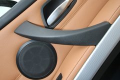 2010款 325i 2.5L 时尚型