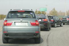 2010款 325i 2.5L 时尚型