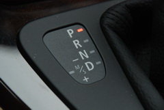 2010款 325i 2.5L 时尚型