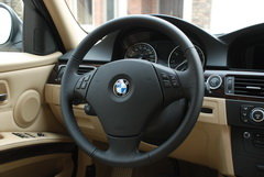 2010款 325i 2.5L 时尚型