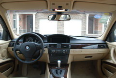 2010款 325i 2.5L 时尚型