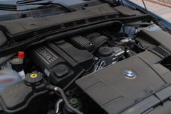2010款 325i 2.5L 时尚型