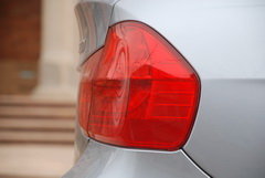 2010款 325i 2.5L 时尚型