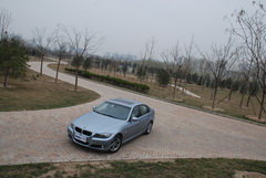 2010款 325i 2.5L 时尚型