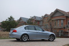 2010款 325i 2.5L 时尚型