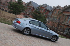 2010款 325i 2.5L 时尚型