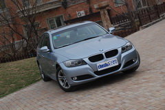2010款 325i 2.5L 时尚型
