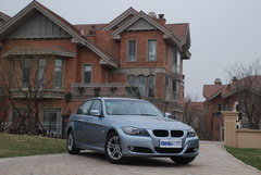 2010款 325i 2.5L 时尚型