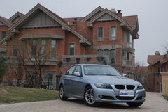 2010款 325i 2.5L 时尚型