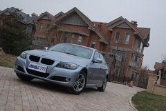2010款 325i 2.5L 时尚型