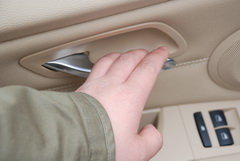 2010款 325i 2.5L 时尚型