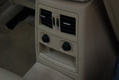 2010款 325i 2.5L 时尚型