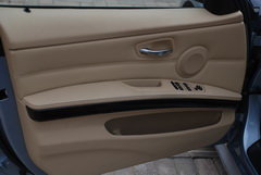 2010款 325i 2.5L 时尚型