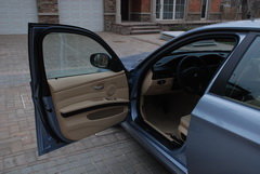 2010款 325i 2.5L 时尚型