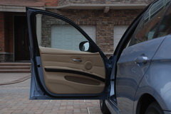 2010款 325i 2.5L 时尚型