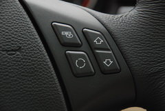 2010款 325i 2.5L 时尚型