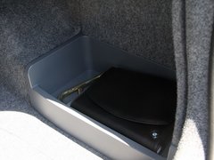 2010款 325i 2.5L 時(shí)尚型