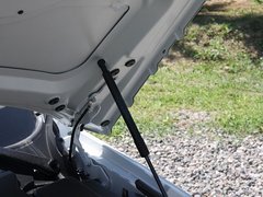 2010款 325i 2.5L 時(shí)尚型