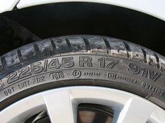 2010款 325i 2.5L 时尚型