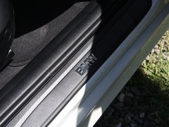 2010款 325i 2.5L 时尚型