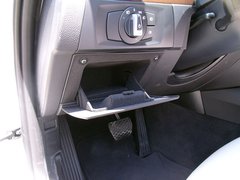 2010款 325i 2.5L 时尚型