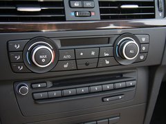 2010款 325i 2.5L 时尚型