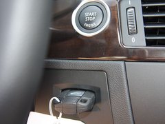 2010款 325i 2.5L 时尚型
