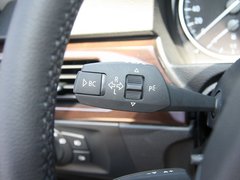 2010款 325i 2.5L 时尚型