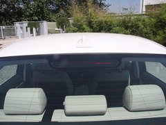 2010款 325i 2.5L 时尚型