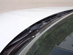2010款 325i 2.5L 时尚型