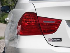 2010款 325i 2.5L 时尚型