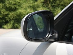 2010款 325i 2.5L 时尚型