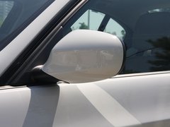 2010款 325i 2.5L 时尚型