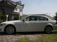 2010款 325i 2.5L 时尚型