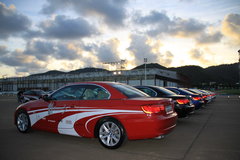 2010款 325i 2.5L 时尚型