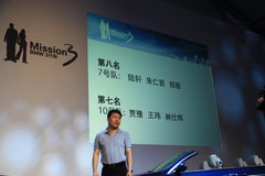 2010款 325i 2.5L 时尚型
