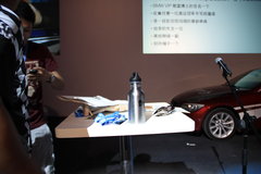 2010款 325i 2.5L 时尚型