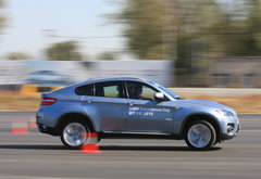 2010款 325i 2.5L 时尚型