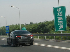 2010款 523Li 2.5L 标准型